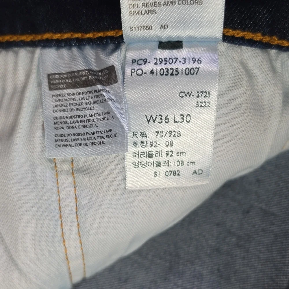 Levis new tags